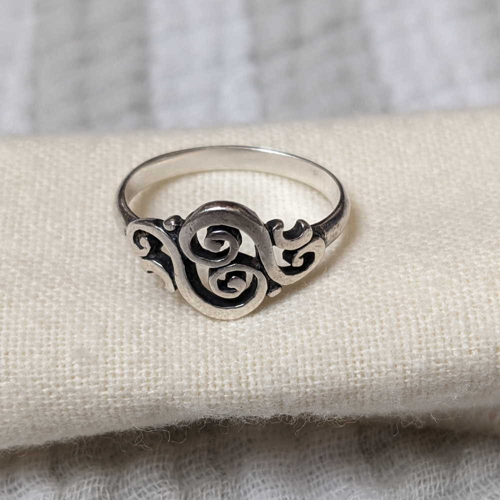James Avery Spanish Swirl Ring Size 6